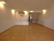 Apartamento T3 Duplex para alugar em Almada