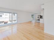 Apartamento T3 duplex, varandas vista mar e garagem, a...