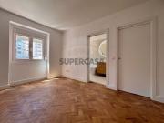 Apartamento T3 em Areeiro