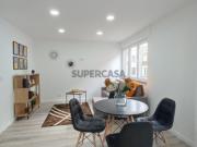 Apartamento T3 em Benfica perto de superfície comercial