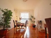 Apartamento T3 em Campo de Ourique