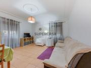 Apartamento T3 em Carcavelos e Parede