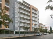 Apartamento T3 em Carcavelos e Parede