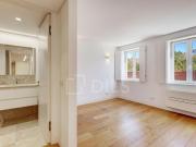 Apartamento T3 em condomínio com jardim e piscina, na Lapa