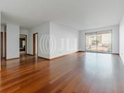 Apartamento T3 em condomínio, vista mar, Funchal, Madeira