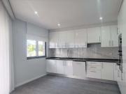 Apartamento de tipologia T3 com piscina em Olho