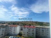 Apartamento T3 em Monte Abraão com Arrecadação