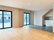 Apartamento T3 em Montenegro de 126,00 m² 126m² Faro Sé...