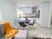 Apartamento T3 Em Remodelação Total, Benfica *Oferta da...