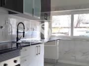 Apartamento T3 em remodelação total nas Urmeiras,...