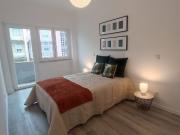 Apartamento T3 em remodelao total, situado em So...