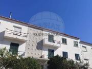 Apartamento T3 em Santiago Maior e São João Baptista