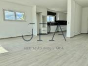 Apartamento T3 Espaçoso e Luminoso em Altura A 1600m da...