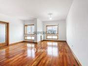 Apartamento T3 exclusivo e pronto a habitar, com...