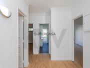 Apartamento T3 Exclusivo no Restelo: Oportunidade Única!