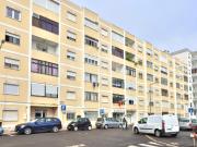 Apartamento T3 junto à Estação de Comboios de Rio de Mouro