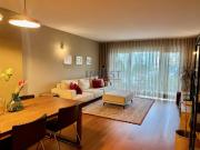 Apartamento T3 junto à Rua do Campo Alegre e Serralves...