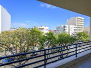 Apartamento T3 localizado na avenida principal de Loulé,...