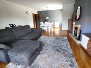 Apartamento T3 Mobilado em Condomínio Fechado com 2...