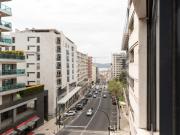 Apartamento T3, na Avenida Infante Santo, com vista rio