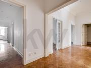 Apartamento T3 na Praça Francisco Sá Carneiro