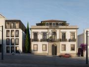 Apartamento T3 na Rua da restauração, no Porto, com varanda