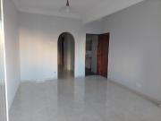 Apartamento T3 na zona do Pragal com cozinha semi...