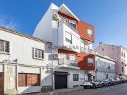 Apartamento T3 no Barreiro com parqueamento e...