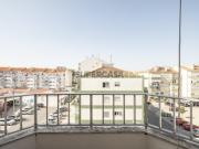 Apartamento T3 no centro do Laranjeiro