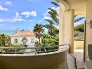 Apartamento T3 no Estoril, com vista frontal para o mar,...