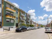 Apartamento T3 no Feijó com logradouro de 261 m2