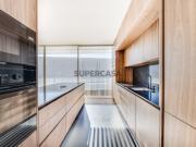 Apartamento T3 novo, com potencial de arrendamento, em...