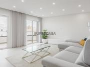 Apartamento T3 novo, no ERILUC, Quarteira, Algarve