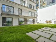 Apartamento T3 novo, no Plaza View, em Lisboa