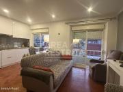 Apartamento T3 num 1 andar na Torre da Marinha