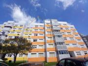 Apartamento T3 num prédio com elevador. Cidade Sol. Sto...