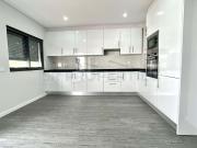 Apartamento de tipologia T3 com piscina em Olhão, Olhão,...