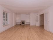 Apartamento T3 para arrendamento sem móveis com piscina...