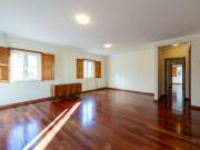 Apartamento T3 para arrendamento sem móveis em Santo António