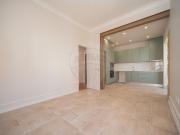 Apartamento T3 para arrendar em Dafundo