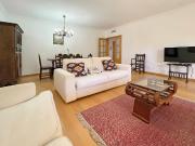 Apartamento T3, próximo da NOVA SBE, para arrendar na...