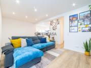 Apartamento T3 remodelado, com vista desafogada