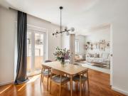 Apartamento T3 renovado com varanda, no Príncipe Real