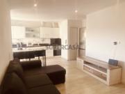Apartamento T3 remodelado na Reboleira, junto à estação...