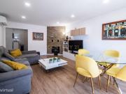 Apartamento T3 Renovado | 1 BOX | 2 Parqueamentos |...