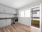 Apartamento T3 Renovado com Garagem Box em Águas Santas