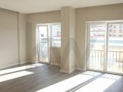 Apartamento T3 renovado em zona nobre de Setúbal