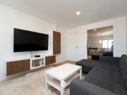 Apartamento T3 Renovado, junto ao Arrábida Shopping, em...