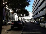 Apartamento T3 Renovado na Rua Antonio Enes, Avenidas...