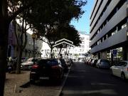 Apartamento T3 Renovado na Rua Antonio Enes, Avenidas...